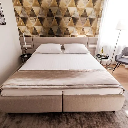 Adele Apartmanhotel Pécs