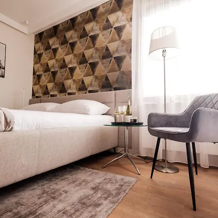 Apartmanhotel Adele 3*