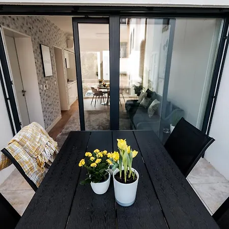 Adele Aparthotel Pecs