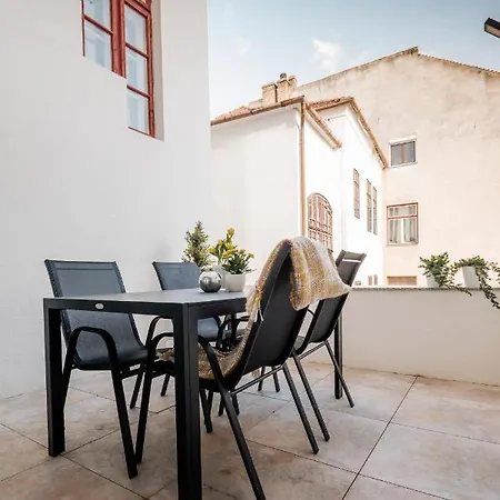 شقة فندقية Adele 4*