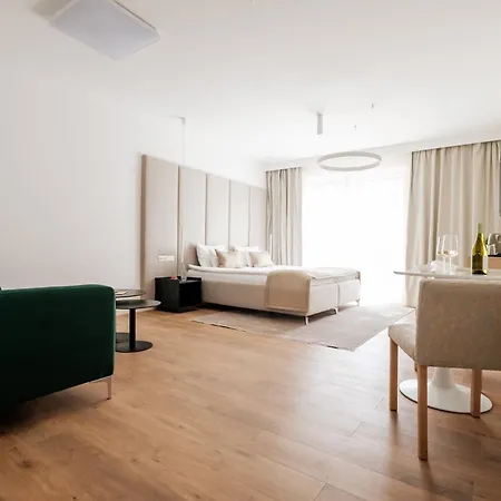 Aparthotel Adele Pětikostelí