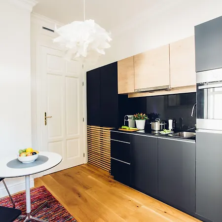 شقة فندقية Adele 4*