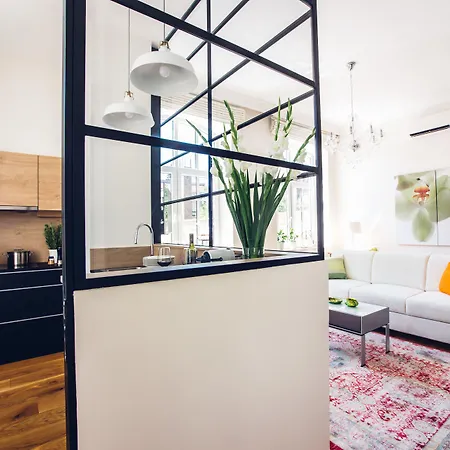 Апарт-отель Adele 4*