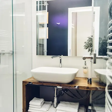 Hotel de apartamente Adele 4*