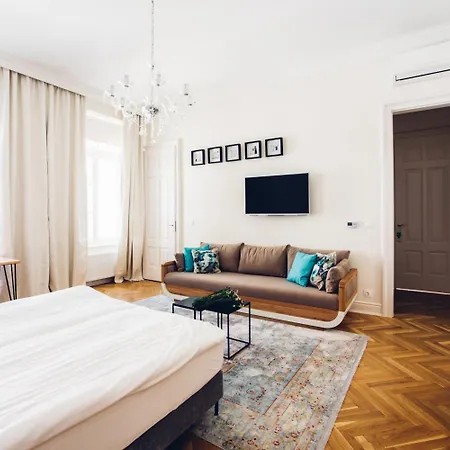 Aparthotel Adele 4*