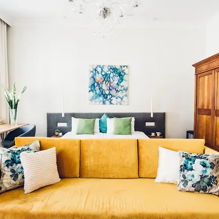 شقة فندقية Adele 4*