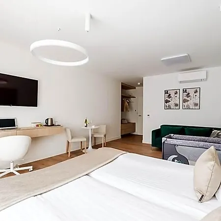 Aparthotel Adele Pětikostelí