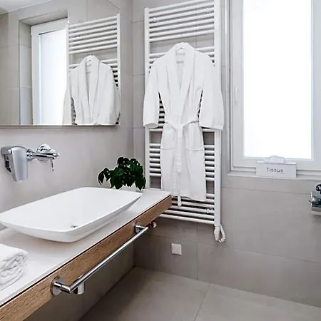 Aparthotel Adele 4*