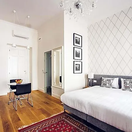 Adele Aparthotel 4*