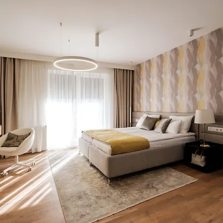 Adele Aparthotel