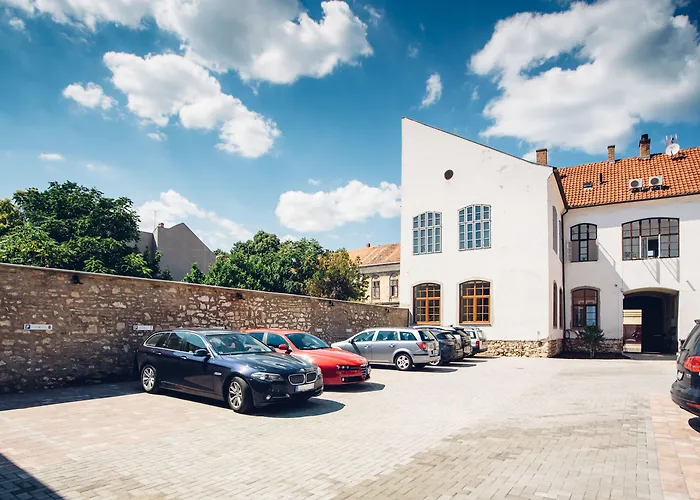 Apartahotel Adele 4*