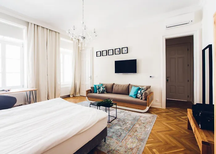 Apartahotel Adele 4*